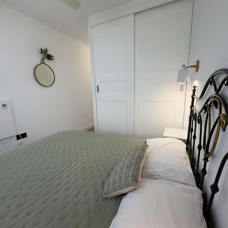 La Tortuga I, Encantador Apartamento Con Garaje En Primera Linea De Playa Tarifa Eksteriør billede