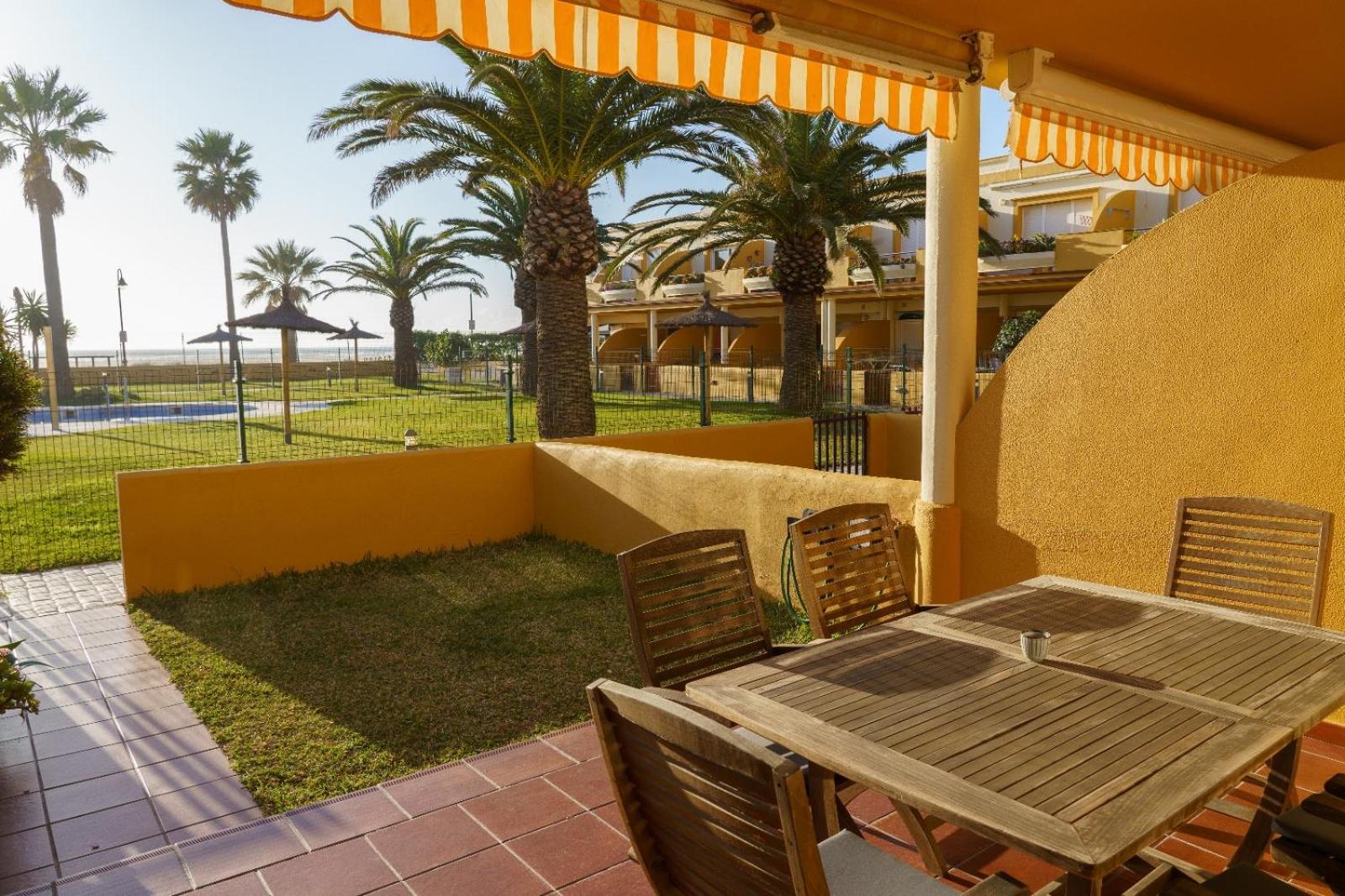 La Tortuga I, Encantador Apartamento Con Garaje En Primera Linea De Playa Tarifa Eksteriør billede